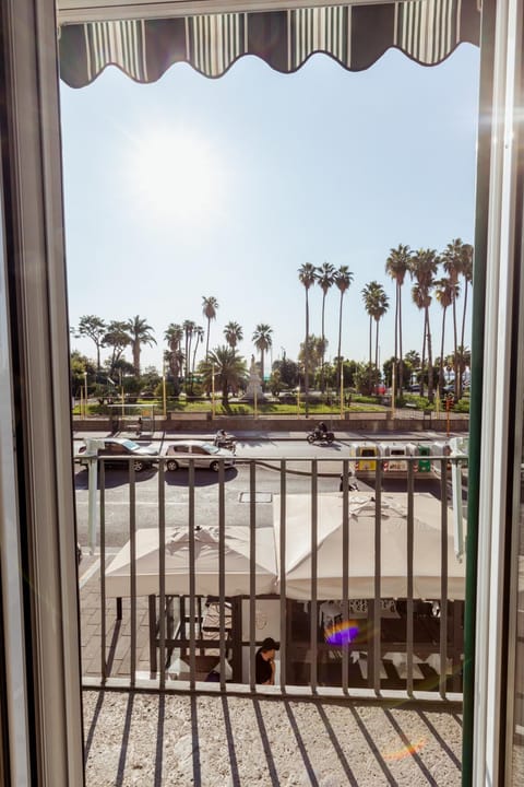 View (from property/room), City view, Garden view, Landmark view, Landmark view, Sea view, Street view