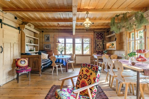 Dining area, Internal: Not applicable to any particular room