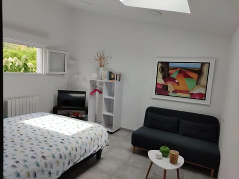 Living room, Bedroom