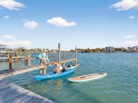 Treasure Trove Waterfront Mermaid House in Treasure Island