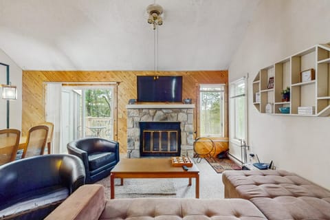 Jumpin' Jack Frost House in Kidder Township