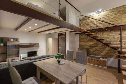 TV and multimedia, Kitchen or kitchenette, Living room, Dining area
