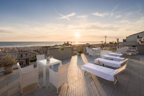 Natural landscape, Balcony/Terrace, Sunset, sunbed