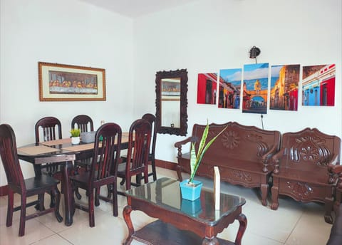 Living room, Dining area