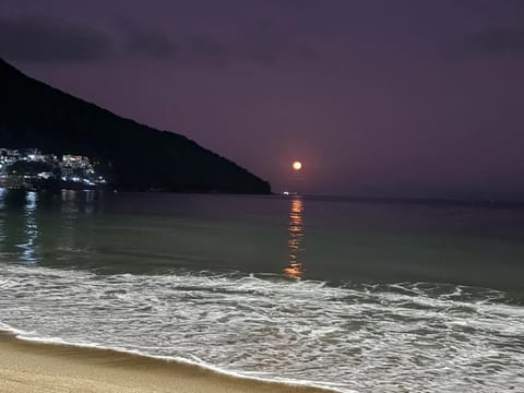 Night, Natural landscape, Beach, Mountain view, Sea view