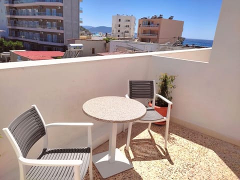 Day, View (from property/room), Balcony/Terrace, Seating area, Sea view