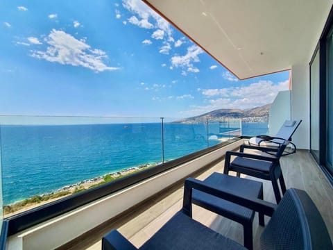 Day, View (from property/room), Balcony/Terrace, Seating area, Sea view