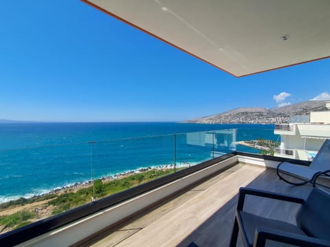 Day, Natural landscape, View (from property/room), Balcony/Terrace, Living room, Seating area, Mountain view, Sea view