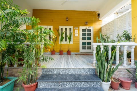 Patio, Day, Garden, View (from property/room), Balcony/Terrace, Garden view, Internal: Not applicable to any particular room