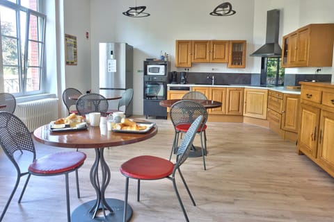 Communal kitchen, Meals, Breakfast, kitchen