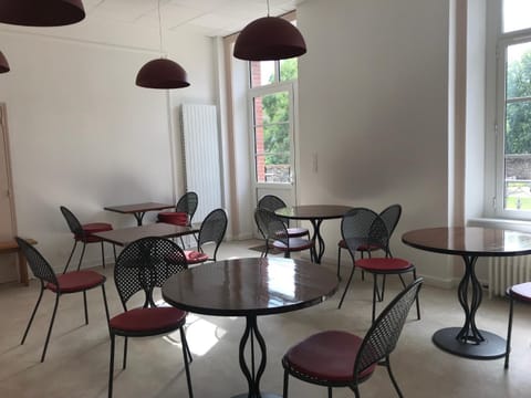 Kitchen or kitchenette, Meals, Breakfast