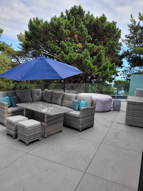 Patio, Hot Tub, Balcony/Terrace, Balcony/Terrace