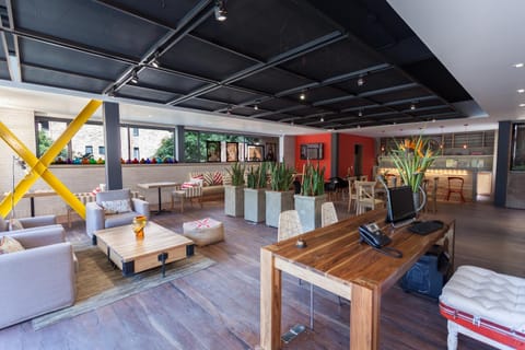 Lobby or reception, Seating area