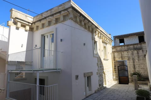 Inner courtyard view