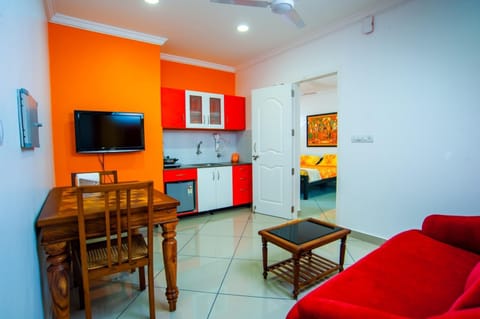 TV and multimedia, Kitchen or kitchenette, Living room