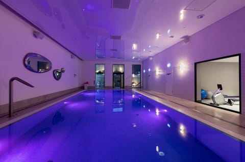 Seating area, Swimming pool