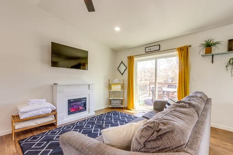 Deck and Boat Dock Lakefront Cabin in Eucha! Cabin in Lake O The Cherokees