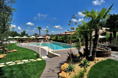 Pool view, Swimming pool