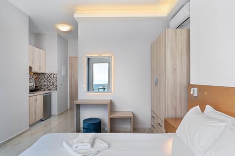 Bed, Kitchen or kitchenette, Bedroom, wardrobe, air conditioner