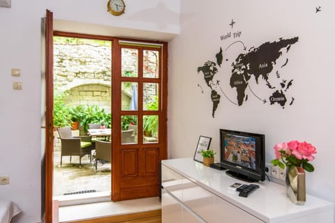 Garden, TV and multimedia, Balcony/Terrace, Balcony/Terrace, Dining area