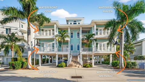 Treasure Trove Waterfront Pearl House in Treasure Island