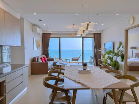 Natural landscape, Living room, Seating area, Dining area