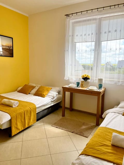 Shower, Bed, TV and multimedia, Coffee/tea facilities, Kitchen or kitchenette, Bedroom, hair dryier, internet, internet, towels