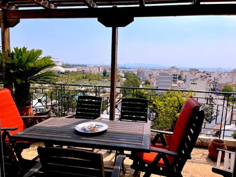The Best Penthouse View -Sea View Athens Reviera & SNFCC Apartment in Kallithea