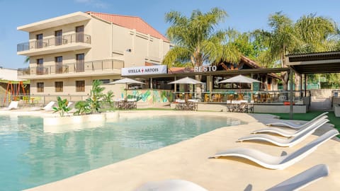 Swimming pool