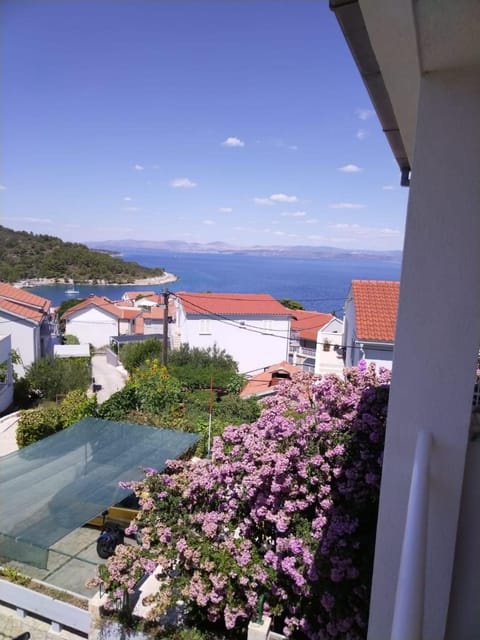 Apartments Tony - near the sea Apartment in Split-Dalmatia County