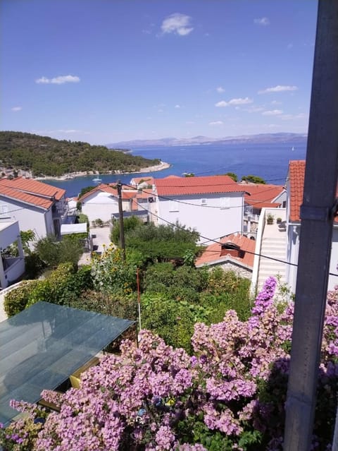 Apartments Tony - near the sea Apartment in Split-Dalmatia County