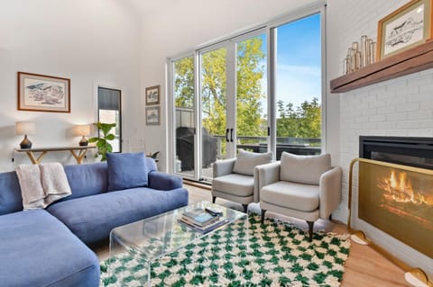 Living room, Seating area, flat iron