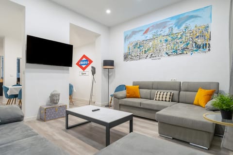 Communal lounge/ TV room, TV and multimedia, Living room, Lounge or bar