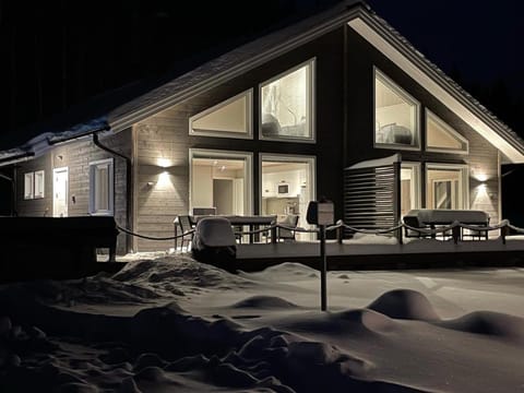 Property building, Winter