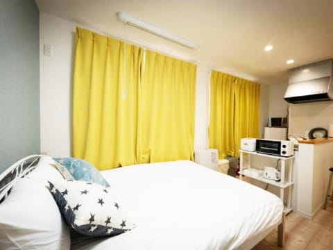 Bed, Living room, Photo of the whole room, Bedroom