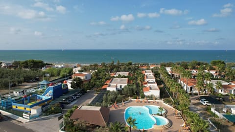 Bird's eye view, Sea view, Swimming pool