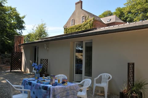 Studio au manoir Apartment in St-Malo