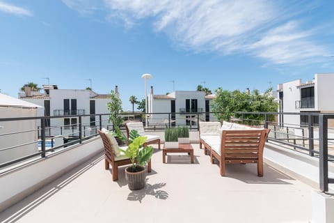 Property building, Patio, Day, View (from property/room), Balcony/Terrace, Living room