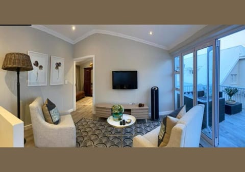 Lounge or bar