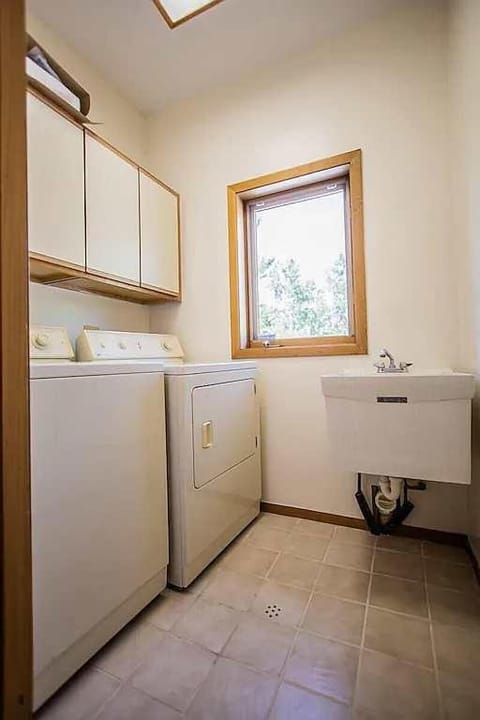 Ainsley's Cove House in Michigan