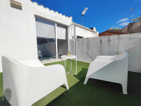 Mazi Apartments Penthouse Apartment in Badalona