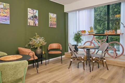 Property building, Communal lounge/ TV room, Seating area