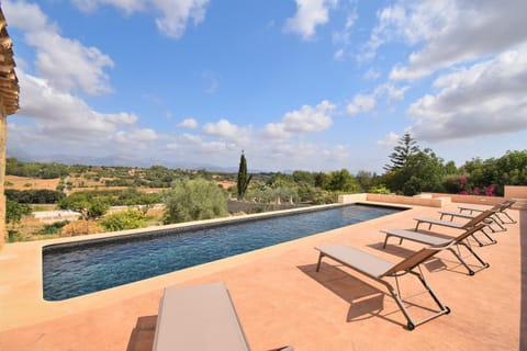 Patio, Day, Natural landscape, View (from property/room), Balcony/Terrace, Pool view, Pool view, Swimming pool, Swimming pool, sunbed