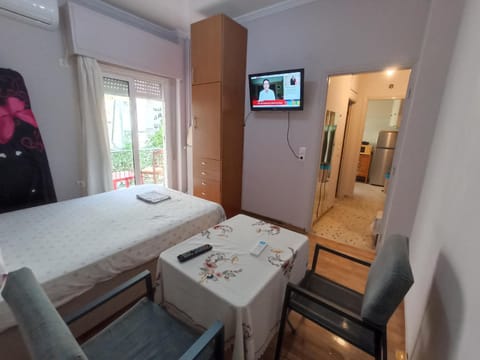 Bed, TV and multimedia, Photo of the whole room, Bedroom, wardrobe