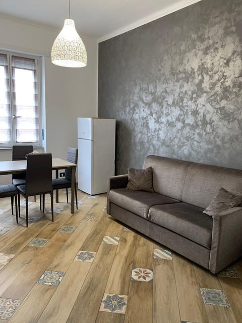 MIRAFIORI HOUSE Apartment in Turin