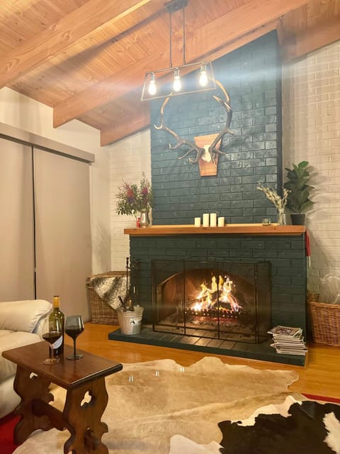 Living room, Seating area, flat iron