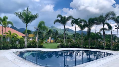 Swimming pool, Swimming pool