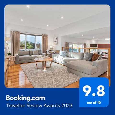 TV and multimedia, Living room, Seating area, heating, internet, air conditioner