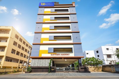 Property building, Facade/entrance