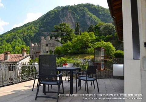 View (from property/room), Balcony/Terrace, Mountain view